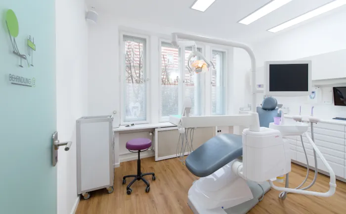 Zahnarzrpraxis-Reiniger-Praxis-Gallerie-Behandlungsraum3